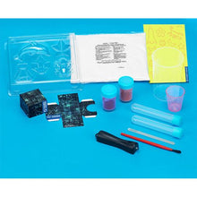Load image into Gallery viewer, Thames &amp; Kosmos Glow in the Dark Science Lab
